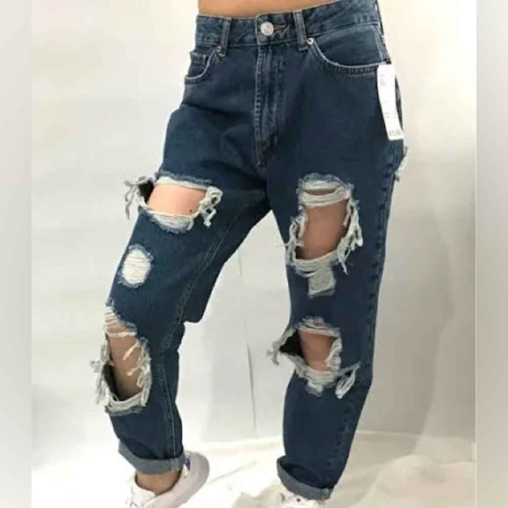 URBAN OUTFITTERS bdg mom high rise dark wash distressed jeans